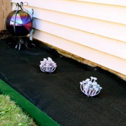 Sunnydaze Decor Sunnydaze UV Resistant Landscape Fabric Weed Barrier Fabric With Landscape Staples -Furniture GUEST a5daff88 f5fb 477b a0b3 fd868e663cf8