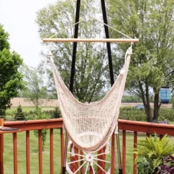 Furniture 5 Sunnydaze Decor Sunnydaze Extra Large Lightweight Cotton/Nylon Rope Outdoor Mayan Hammock Chair - 330 Lb Weight Capacity - Natural